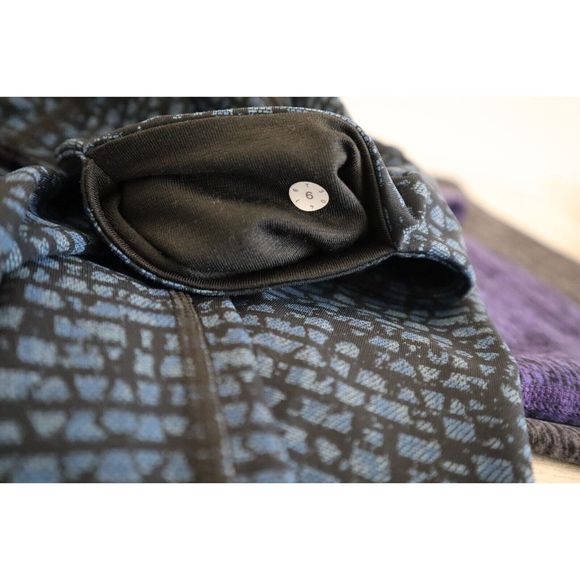 Lululemon T30416 Women's Sz 6/S Blue/Black Wunder Under Full On Leggings - Picture 6 of 9